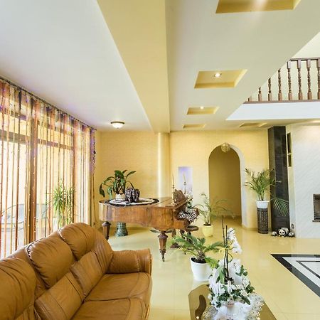 Sunrise Boutique Hotel Beregszász Kültér fotó